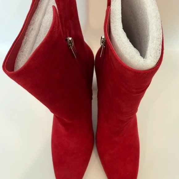 Jessica Simpson Bold Red Heeled Boots - Picture 5 of 7